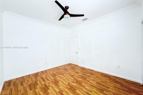 Adosado en alquiler en Pembroke Pines, Florida, 3 dormitorios, 129.88 m2 № 2029456 - foto 20