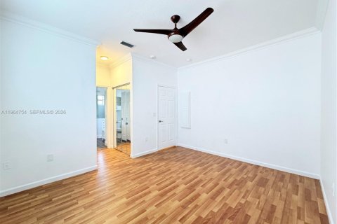 Adosado en alquiler en Pembroke Pines, Florida, 3 dormitorios, 129.88 m2 № 2029456 - foto 16