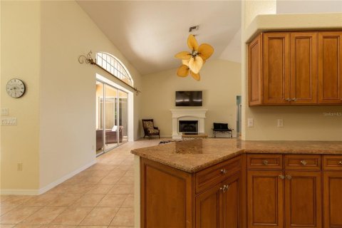 House in Sarasota, Florida 3 bedrooms, 247.49 sq.m. № 2352343 - photo 28