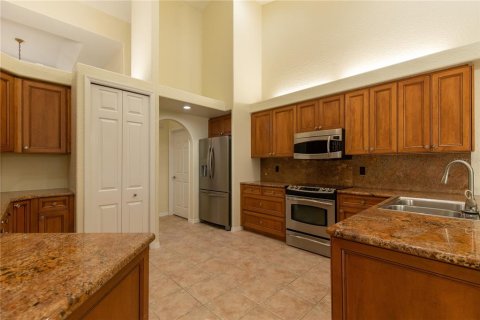 House in Sarasota, Florida 3 bedrooms, 247.49 sq.m. № 2352343 - photo 30