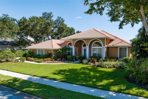 House in Sarasota, Florida 3 bedrooms, 247.49 sq.m. № 2352343
