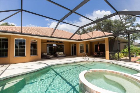 House in Sarasota, Florida 3 bedrooms, 247.49 sq.m. № 2352343 - photo 18