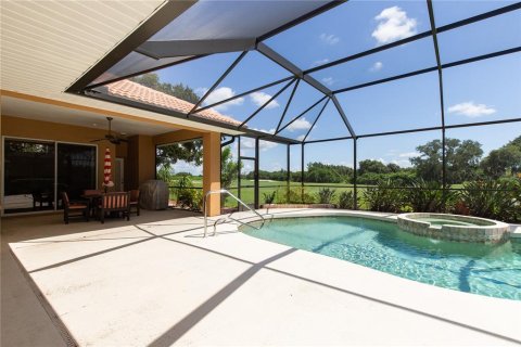 House in Sarasota, Florida 3 bedrooms, 247.49 sq.m. № 2352343 - photo 20