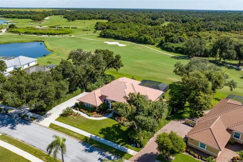 House in Sarasota, Florida 3 bedrooms, 247.49 sq.m. № 2352343 - photo 8