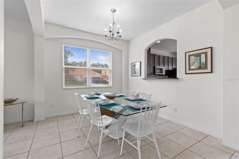House in Kissimmee, Florida 6 bedrooms, 267 sq.m. № 2236439 - photo 7
