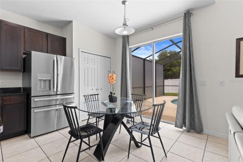 House in Kissimmee, Florida 6 bedrooms, 267 sq.m. № 2236439 - photo 11