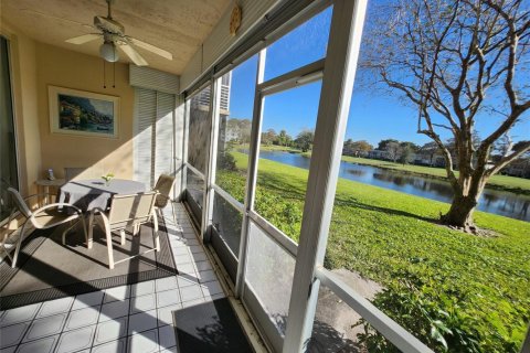 Condo in Pompano Beach, Florida, 3 bedrooms № 2249594 - photo 27