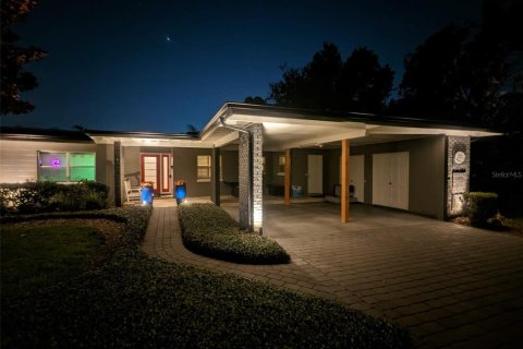 House in Orlando, Florida 3 bedrooms, 171.4 sq.m. № 1375156 - photo 10