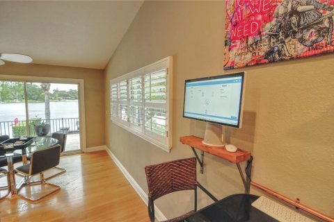 House in Orlando, Florida 3 bedrooms, 171.4 sq.m. № 1375156 - photo 15