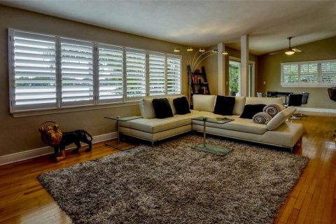 House in Orlando, Florida 3 bedrooms, 171.4 sq.m. № 1375156 - photo 21