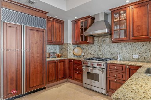 Condo in Sunny Isles Beach, Florida, 3 bedrooms  № 2013797 - photo 9