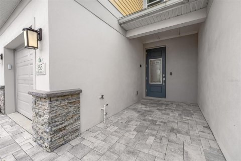 Townhouse in Four Corners, Florida 3 bedrooms, 158.31 sq.m. № 2114941 - photo 2