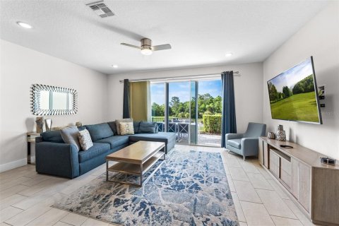Townhouse in Four Corners, Florida 3 bedrooms, 158.31 sq.m. № 2114941 - photo 11