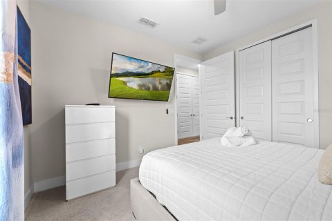 Townhouse in Four Corners, Florida 3 bedrooms, 158.31 sq.m. № 2114941 - photo 23