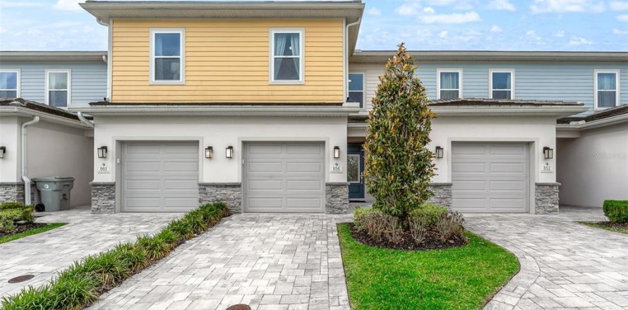 Townhouse in Four Corners, Florida 3 bedrooms, 158.31 sq.m. № 2114941