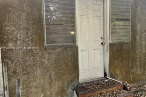 Купить виллу или дом в Майами, Флорида 3 спальни, 124.3м2, № 2007502 - фото 9