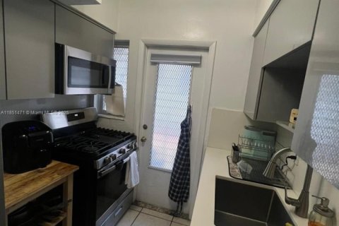 Copropriété à vendre à Miami Beach, Floride: 40.88 m2 № 1871483 - photo 16