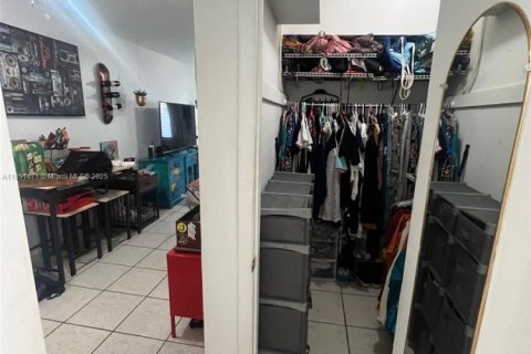 Copropriété à vendre à Miami Beach, Floride: 40.88 m2 № 1871483 - photo 24