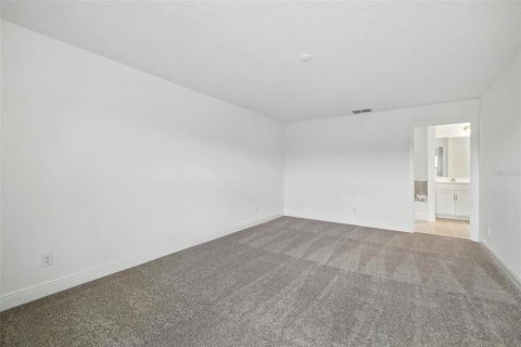 Casa en venta en Clermont, Florida, 5 dormitorios, 297.1 m2 № 1797875 - foto 11