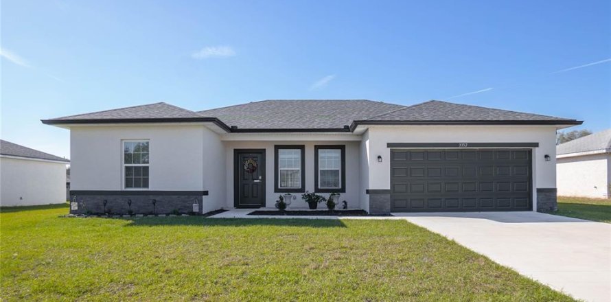 House in Ocala, Florida 4 bedrooms, 146.6 sq.m. № 1547870