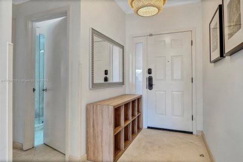 Copropriété à louer à Miami Beach, Floride: 2 chambres, 132.76 m2 № 2077327 - photo 25