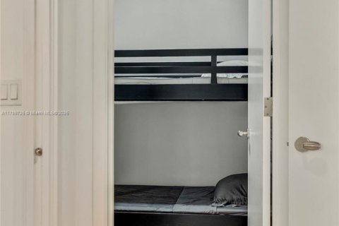 Copropriété à louer à Miami Beach, Floride: 2 chambres, 132.76 m2 № 2077327 - photo 24