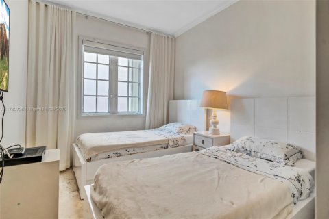 Copropriété à louer à Miami Beach, Floride: 2 chambres, 132.76 m2 № 2077327 - photo 27