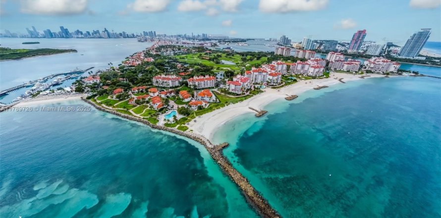 Condo à Miami Beach, Floride, 2 chambres № 2077327