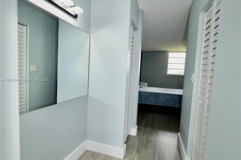 Снять в аренду кондоминиум в Санрайз, Флорида 1 спальня, 86.68м2, № 2008572 - фото 13