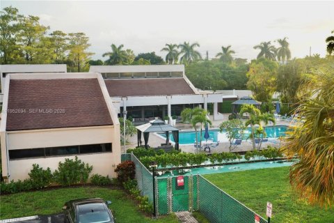 Снять в аренду кондоминиум в Санрайз, Флорида 1 спальня, 86.68м2, № 2008572 - фото 18