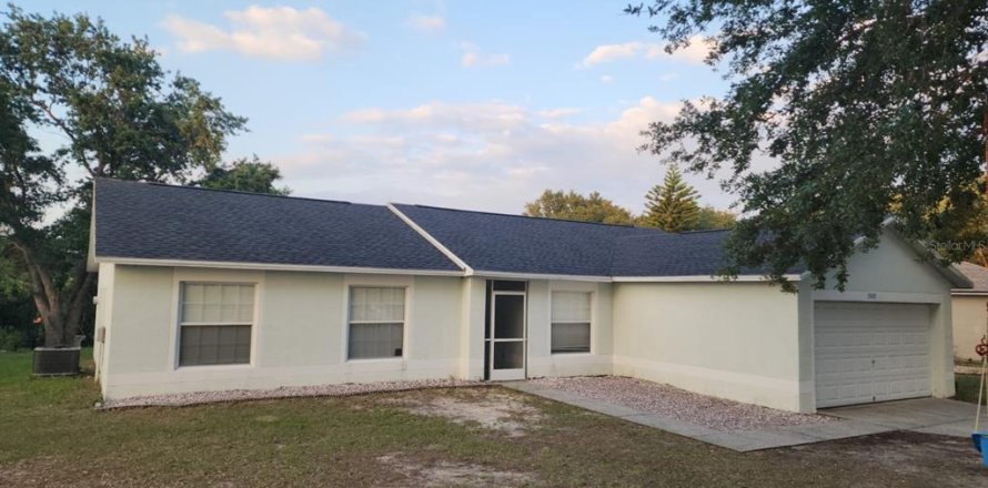 Casa en Clermont, Florida 4 dormitorios, 137.59 m2 № 1750866