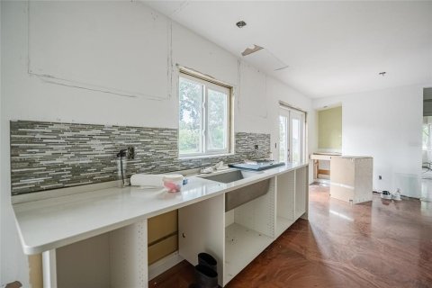 House in Tampa, Florida 3 bedrooms, 103.68 sq.m. № 2092957 - photo 26