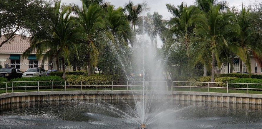 Oficina en Davie, Florida № 1050206