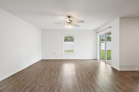 Casa en venta en Port St. Lucie, Florida, 5 dormitorios, 184.32 m2 № 2349058 - foto 8