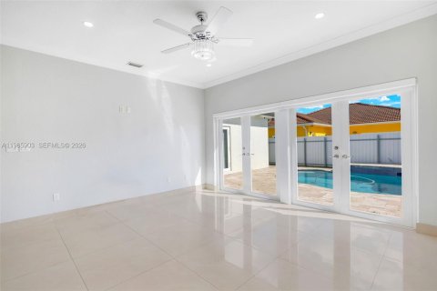 Villa ou maison à louer à Miami Lakes, Floride: 4 chambres, 179.67 m2 № 2041764 - photo 25