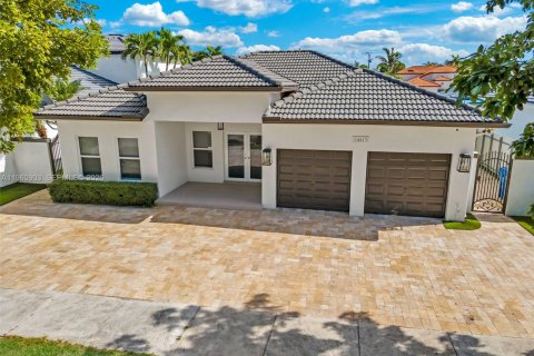 Villa ou maison à louer à Miami Lakes, Floride: 4 chambres, 179.67 m2 № 2041764 - photo 5