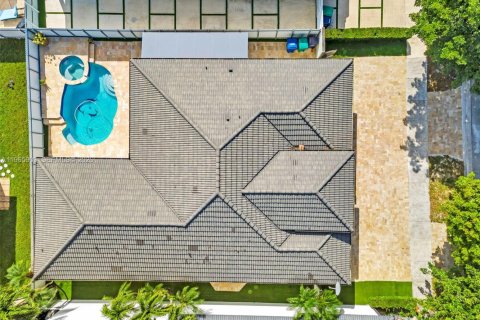 Villa ou maison à louer à Miami Lakes, Floride: 4 chambres, 179.67 m2 № 2041764 - photo 4