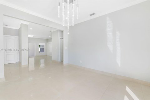 Villa ou maison à louer à Miami Lakes, Floride: 4 chambres, 179.67 m2 № 2041764 - photo 18