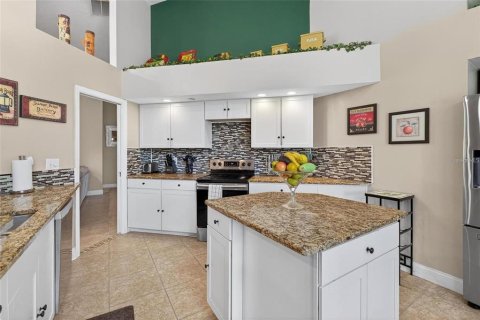 House in Orlando, Florida 4 bedrooms, 198.63 sq.m. № 1793293 - photo 30