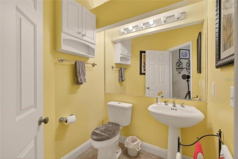 House in Orlando, Florida 4 bedrooms, 198.63 sq.m. № 1793293 - photo 24