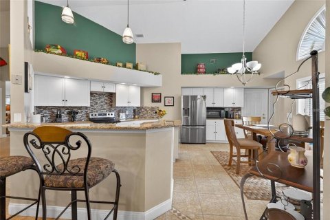 House in Orlando, Florida 4 bedrooms, 198.63 sq.m. № 1793293 - photo 27