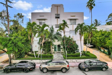 Appartement à louer à Miami Beach, Floride: 1 chambre, 65.96 m2 № 1928875 - photo 2
