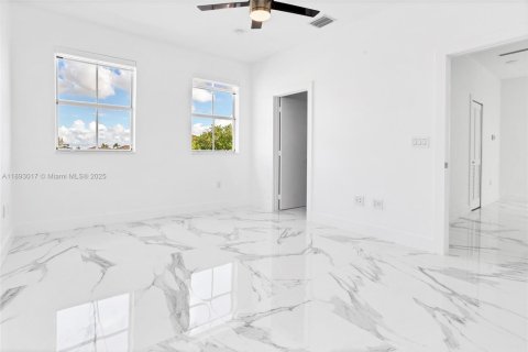 Villa ou maison à louer à Miami, Floride: 4 chambres, 250.46 m2 № 1946739 - photo 27