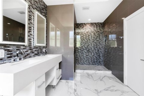 Villa ou maison à louer à Miami, Floride: 4 chambres, 250.46 m2 № 1946739 - photo 22