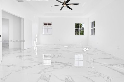 Villa ou maison à louer à Miami, Floride: 4 chambres, 250.46 m2 № 1946739 - photo 17