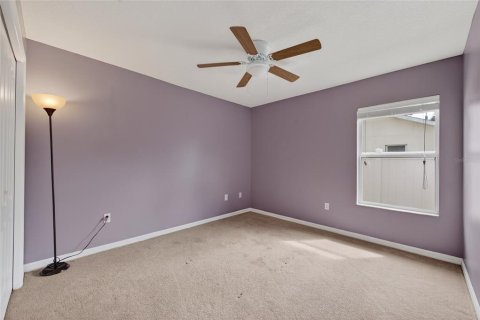 House in Palm Coast, Florida 4 bedrooms, 226.4 sq.m. № 1913602 - photo 19