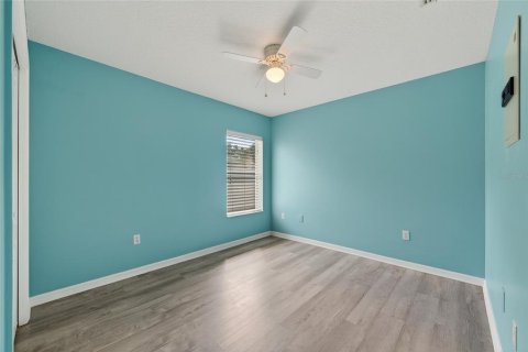 House in Palm Coast, Florida 4 bedrooms, 226.4 sq.m. № 1913602 - photo 21