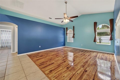 House in Palm Coast, Florida 4 bedrooms, 226.4 sq.m. № 1913602 - photo 10