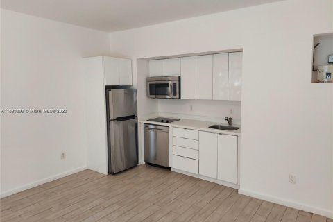 Copropriété à louer à Miami Beach, Floride: 1 chambre, 54.35 m2 № 1930070 - photo 3
