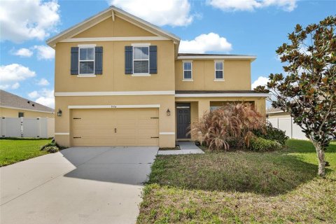 House in Zephyrhills, Florida 4 bedrooms, 225.94 sq.m. № 2155277 - photo 3